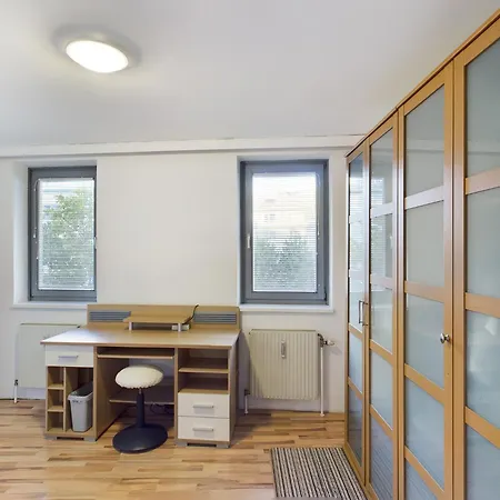 Wohnen In Der Herzgasse Apartment Vienna Exterior photo
